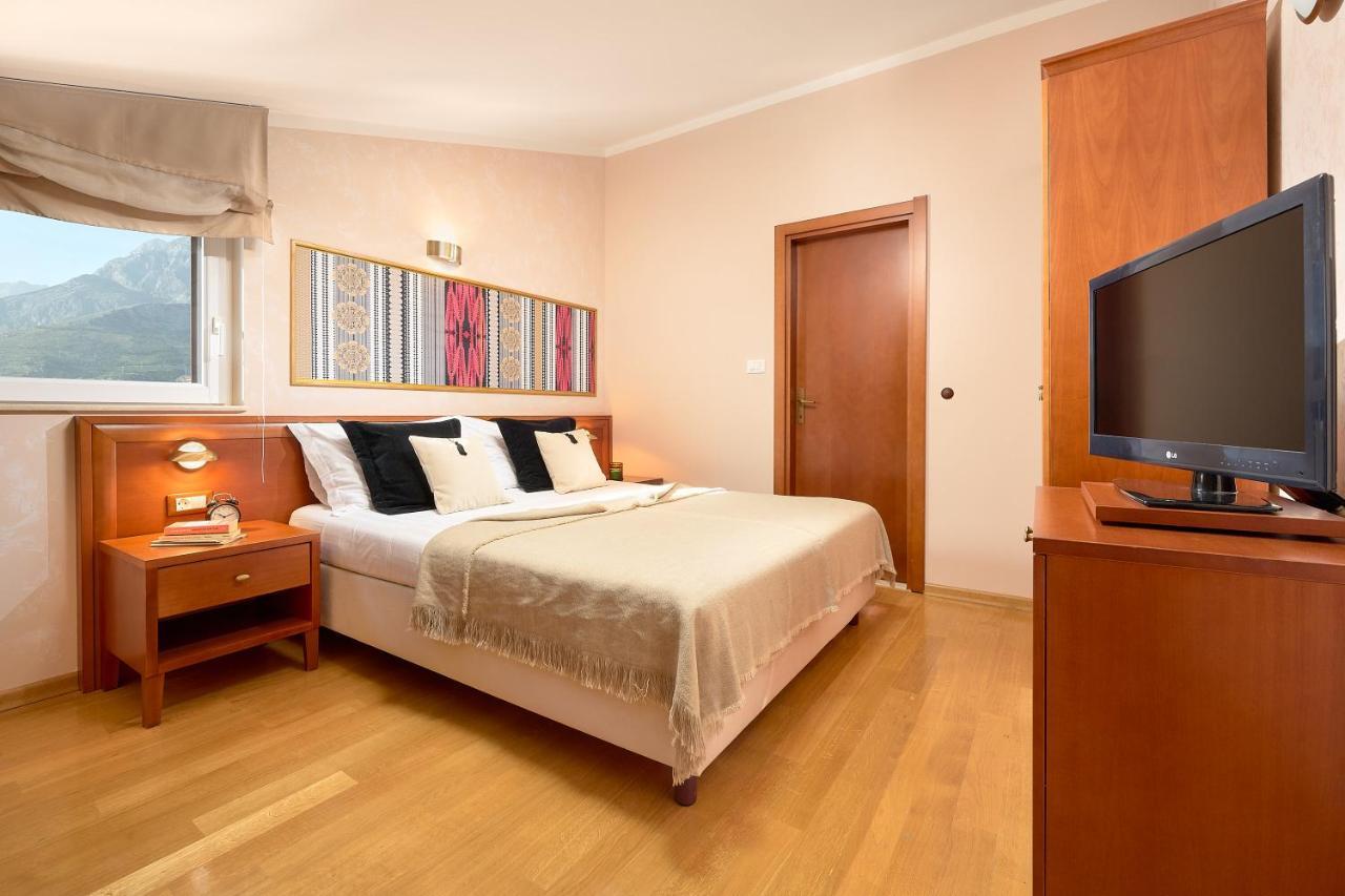 טוצפי Hotel Villa Andrea מראה חיצוני תמונה