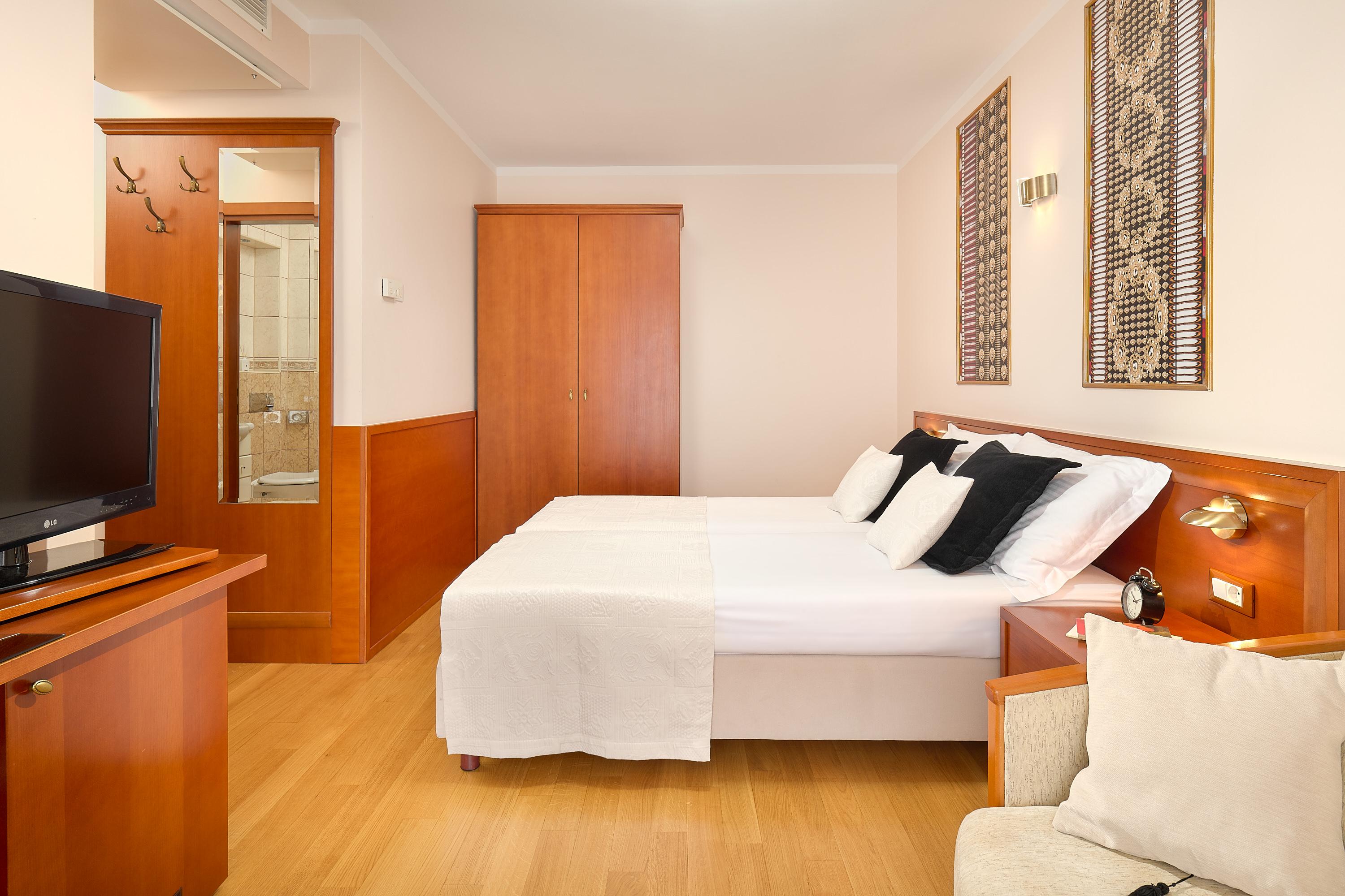 טוצפי Hotel Villa Andrea מראה חיצוני תמונה